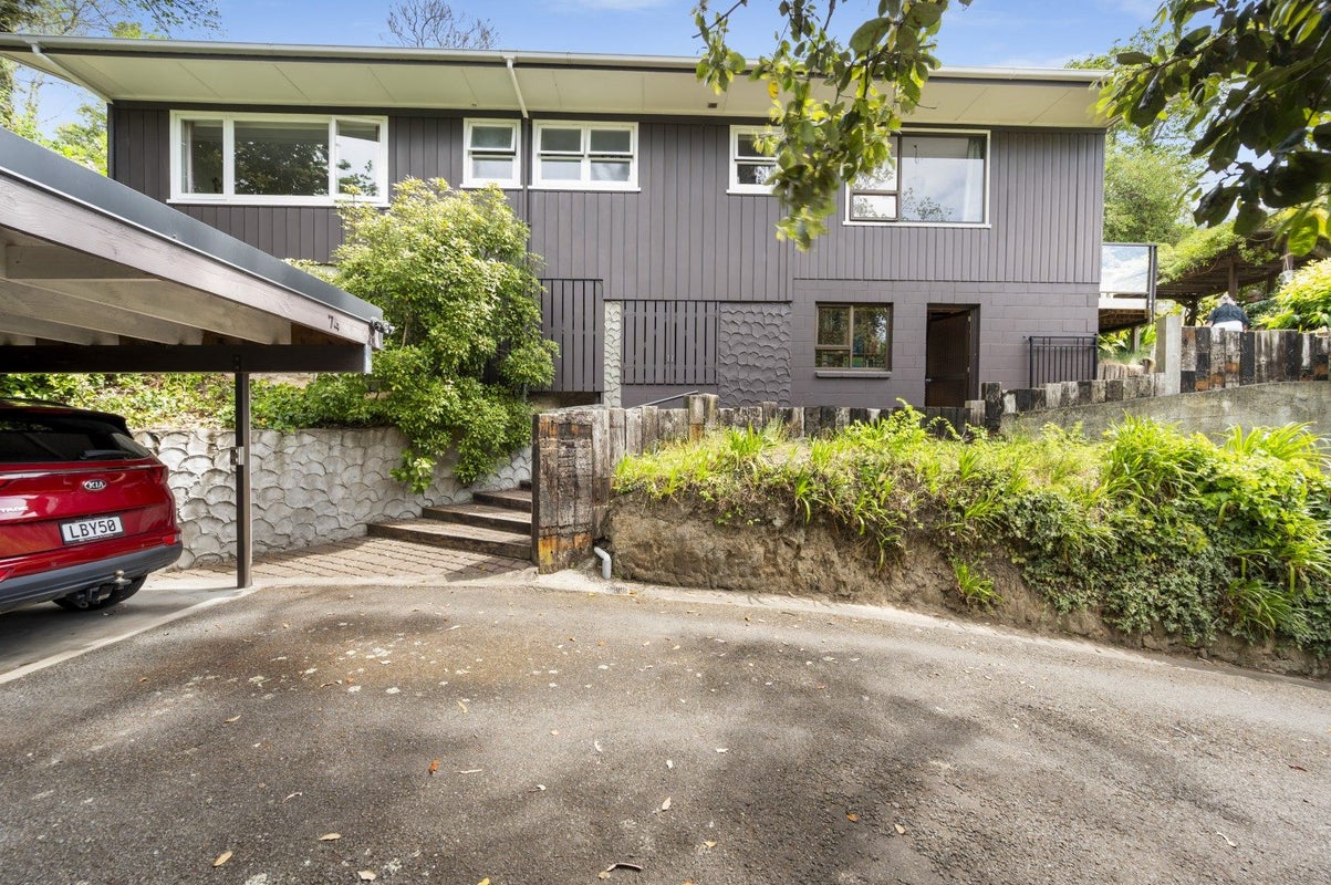 74 and 76 Milton Road, Bluff Hill, Napier, Hawke's Bay - Carousel 2