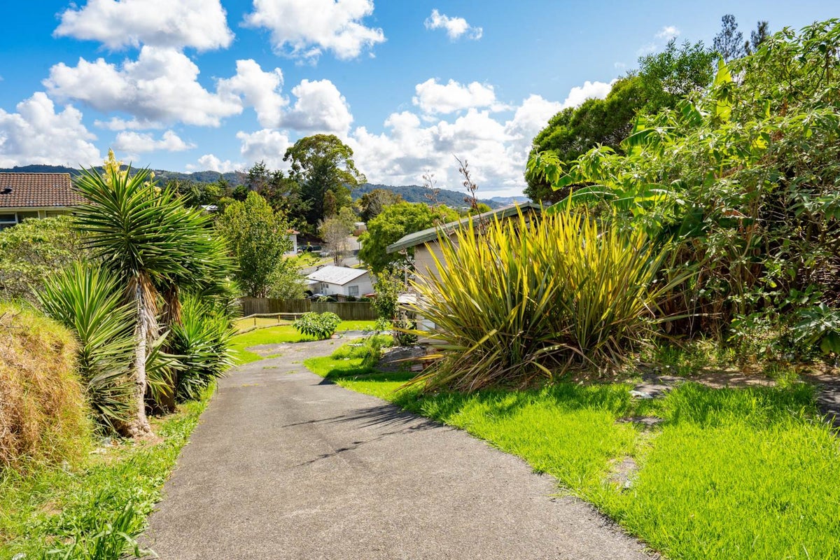 16 Lichfield Place, Raumanga, Whangarei - Carousel 1