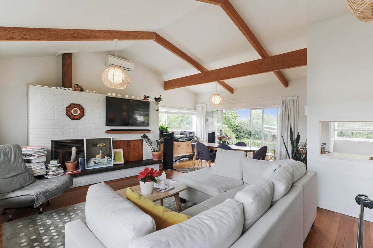 209 St George Street, Papatoetoe, Auckland - Carousel 1