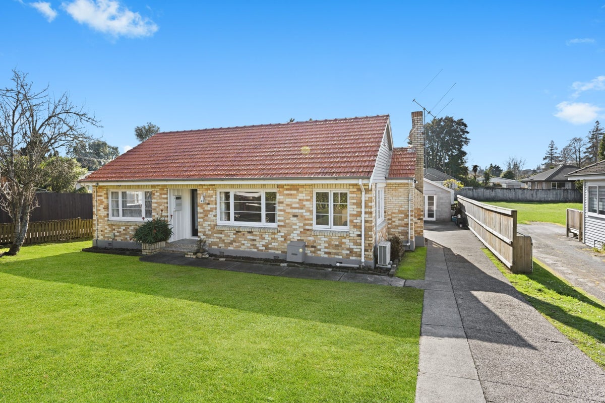 3 Kakanui Avenue, Hillcrest, Hamilton - Carousel 1
