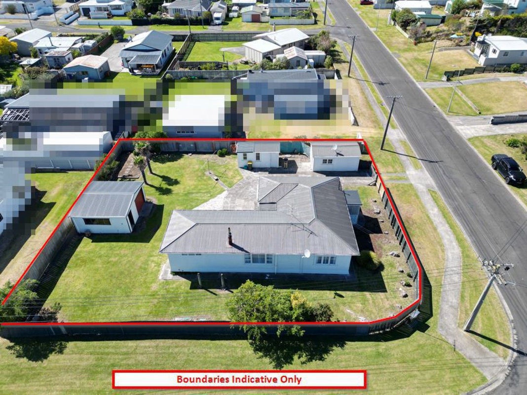 23 Pratt Avenue, Foxton Beach, Foxton - Carousel 1