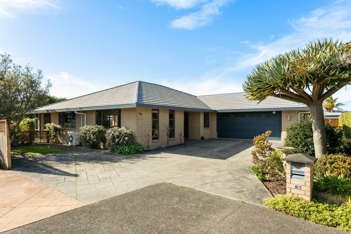 61 Potae Avenue, Lytton West, Gisborne - Carousel 1