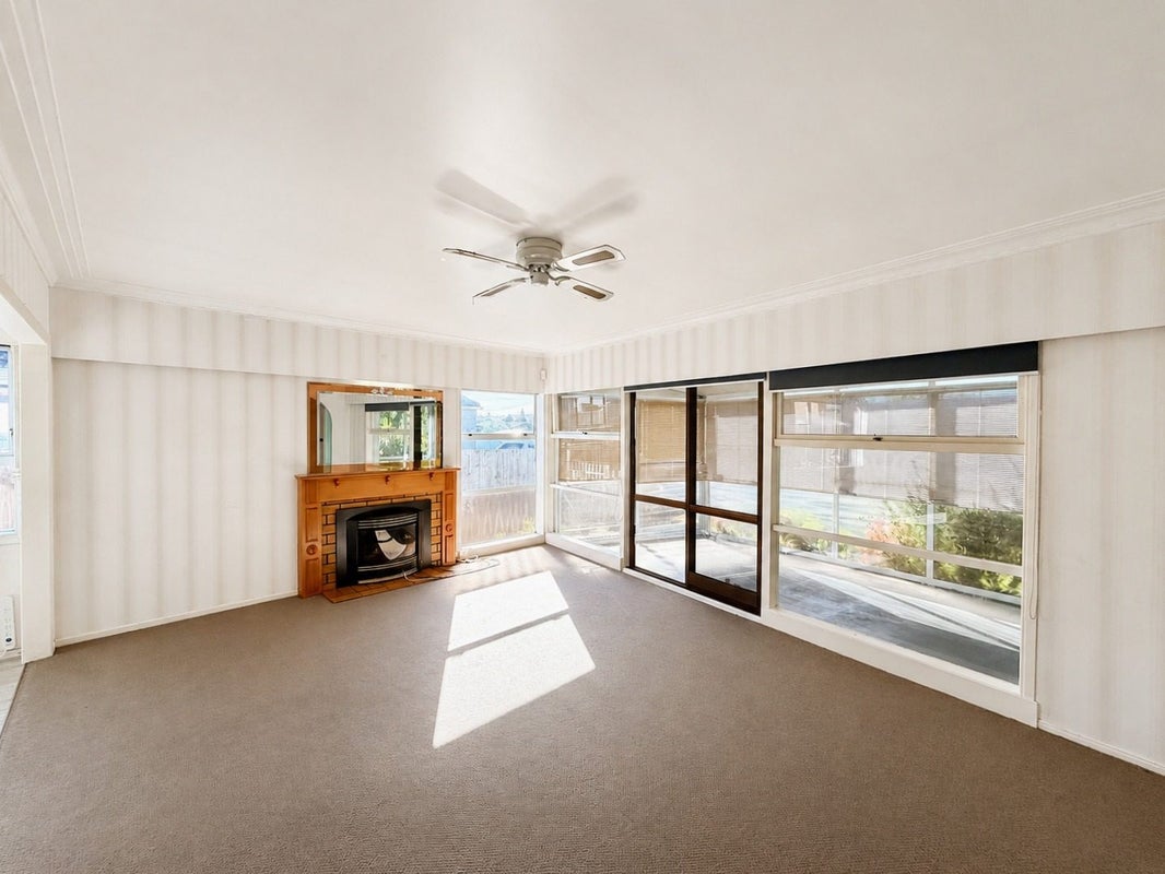 15 Fields Road, Manurewa, Auckland - Carousel 2