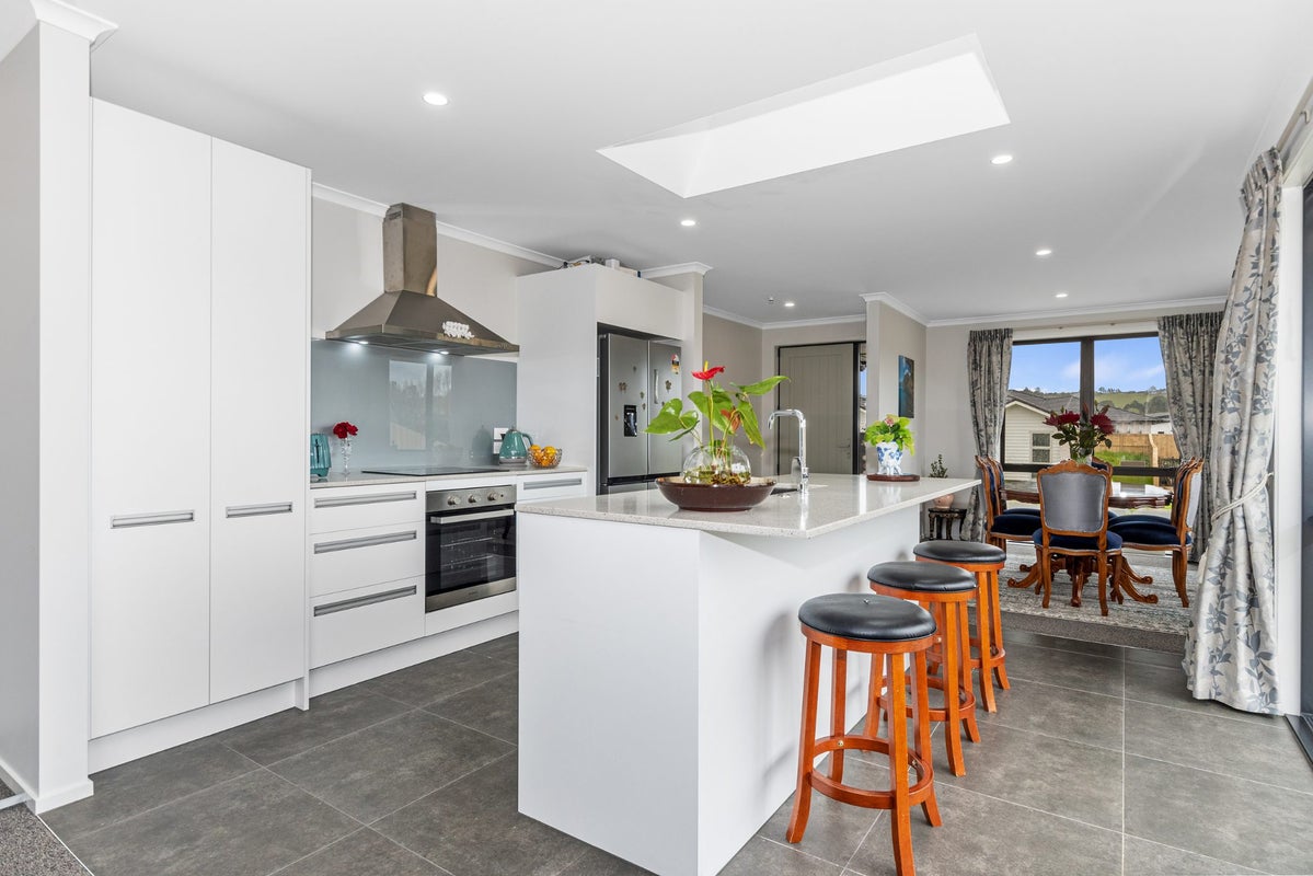 7 Cascade Crescent, Tikipunga, Whangarei - Carousel 2