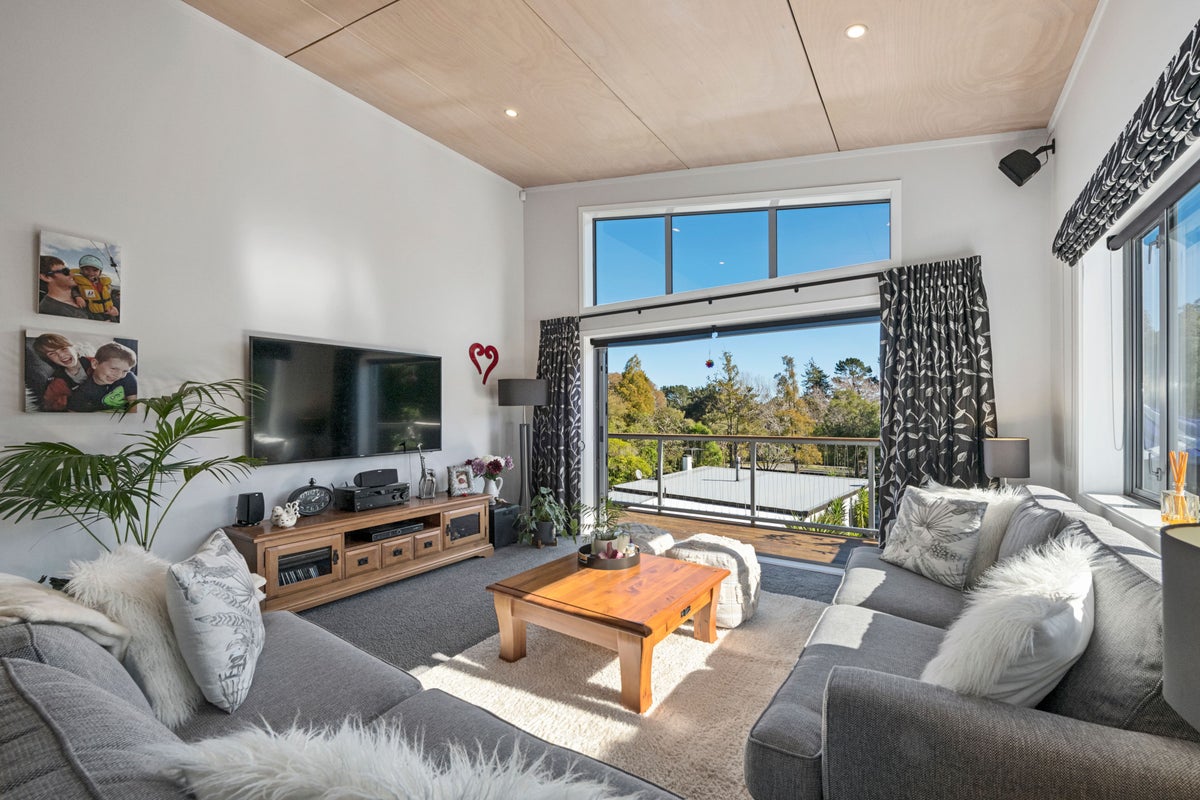 58A Akatarawa Road, Brown Owl, Upper Hutt - Carousel 2