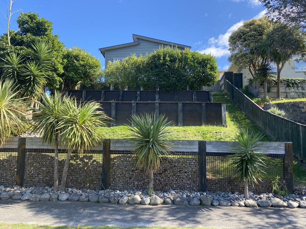 69 Queens Road, Waikanae Beach, Waikanae - Carousel 19