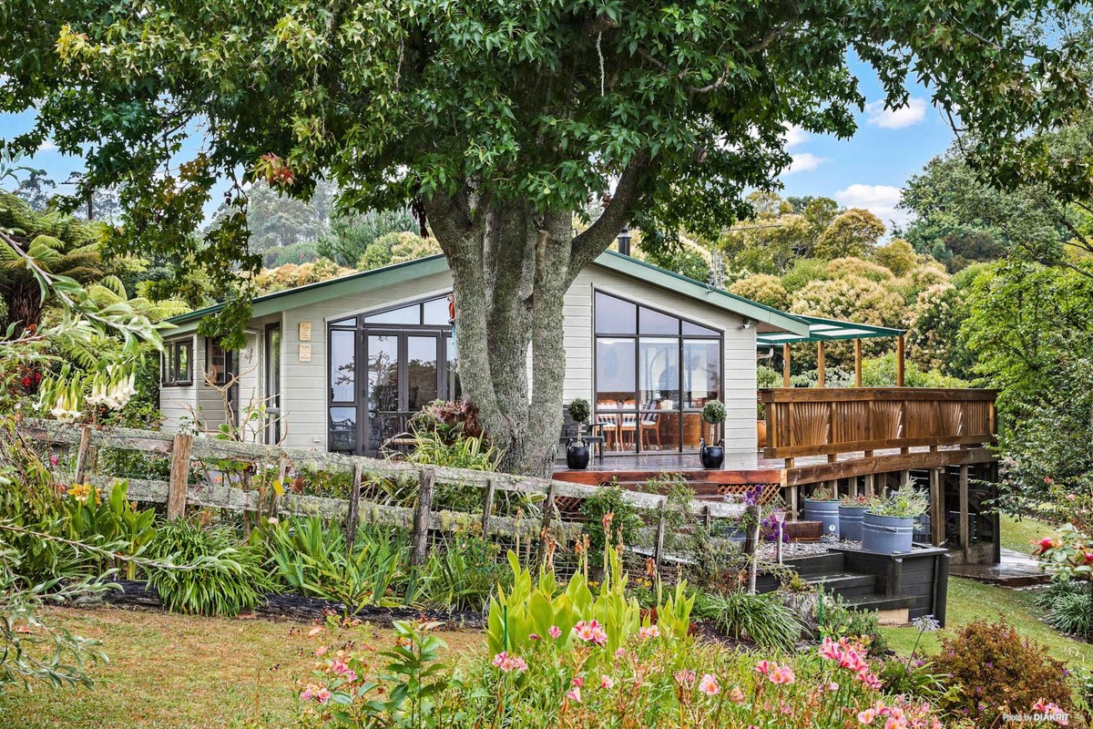 670 Monument Road, Clevedon, Papakura - Carousel 1