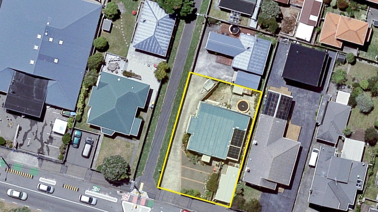 133 Rongotai Road, Kilbirnie, Wellington - Carousel 1