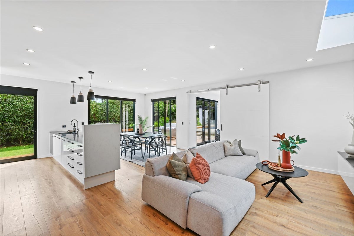 20 Barlow Street, Ilam, Christchurch - Carousel 28