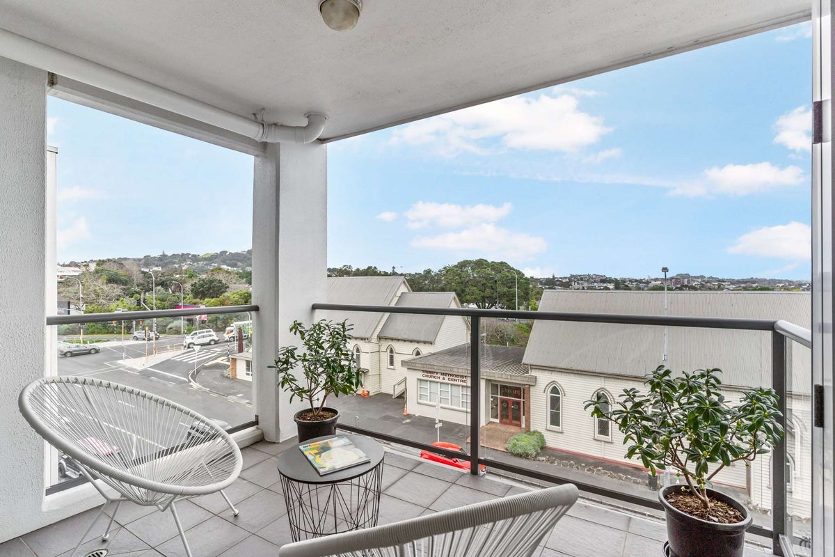 6V/435 New North Road, Kingsland, Auckland - Carousel 2