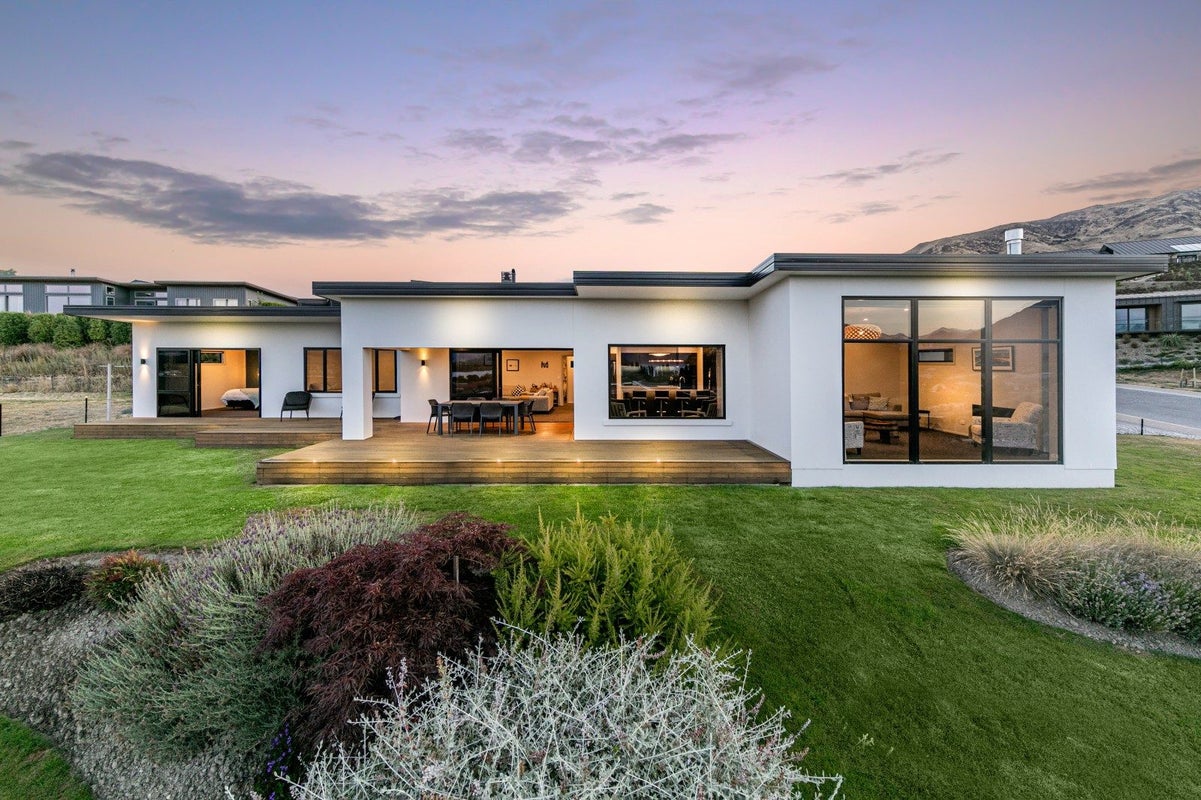 106 West Meadows Drive, Wanaka - Carousel 2