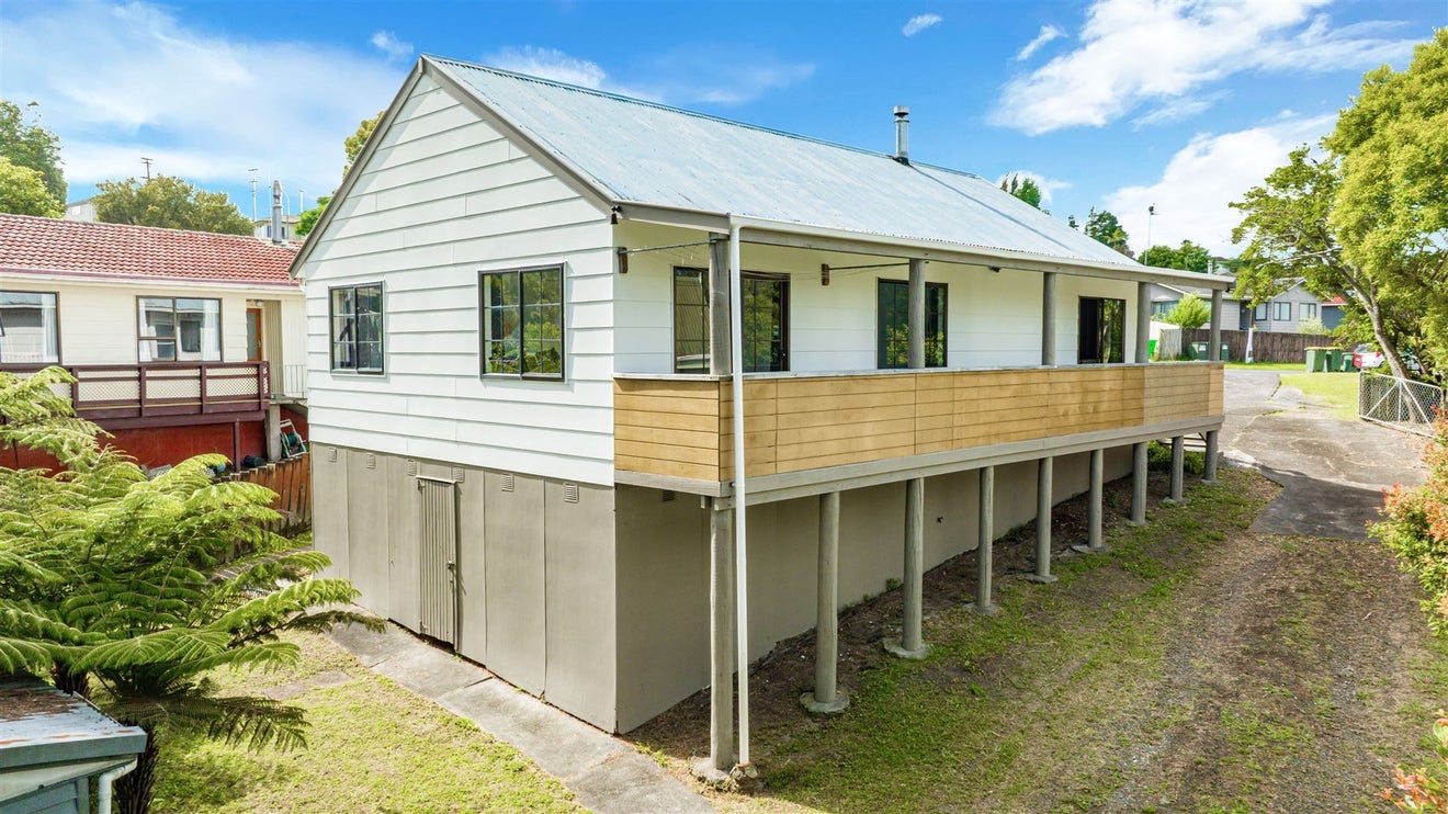 11 Kellett Road, Ranui, Auckland - Carousel 2