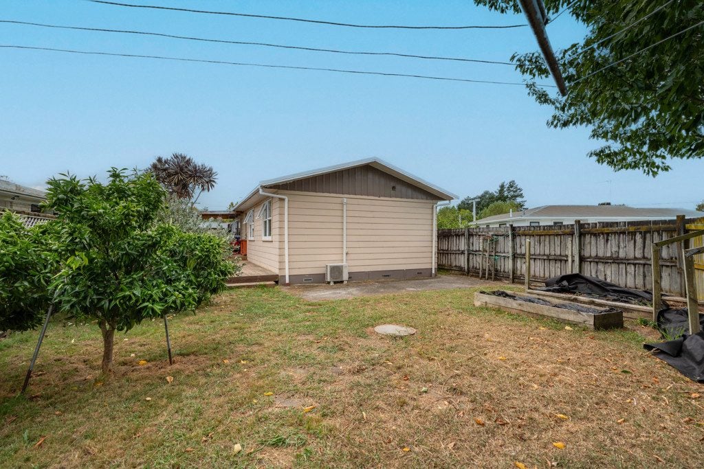 3 Leeds Street, Silverdale, Hamilton - Carousel 13