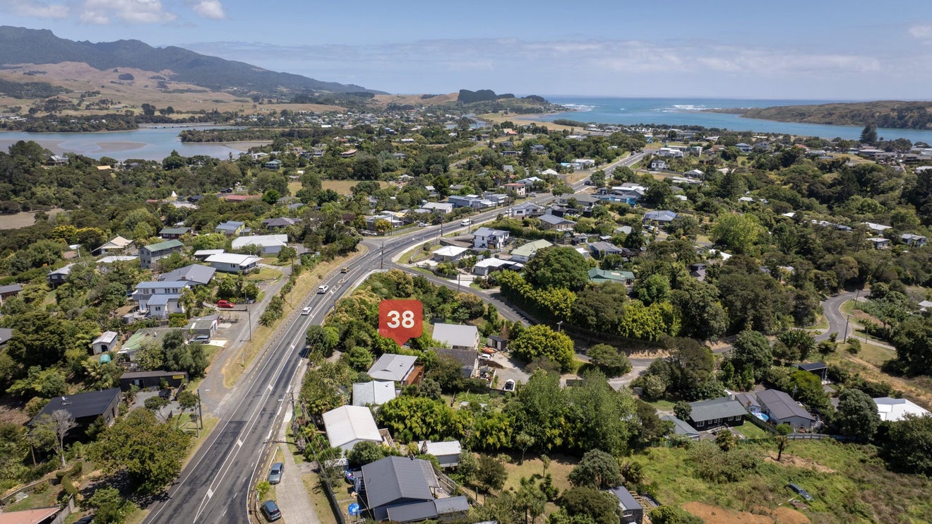 38 Main Road, Raglan, Raglan - Carousel 23