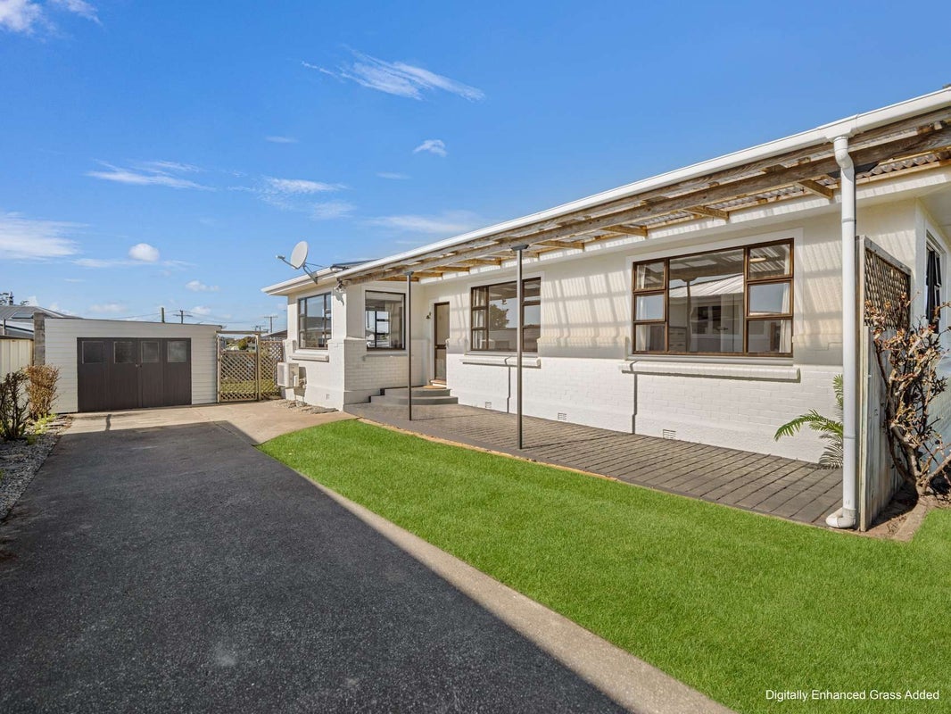 23 Glendale Crescent, Holmes Hill, Oamaru - Carousel 1
