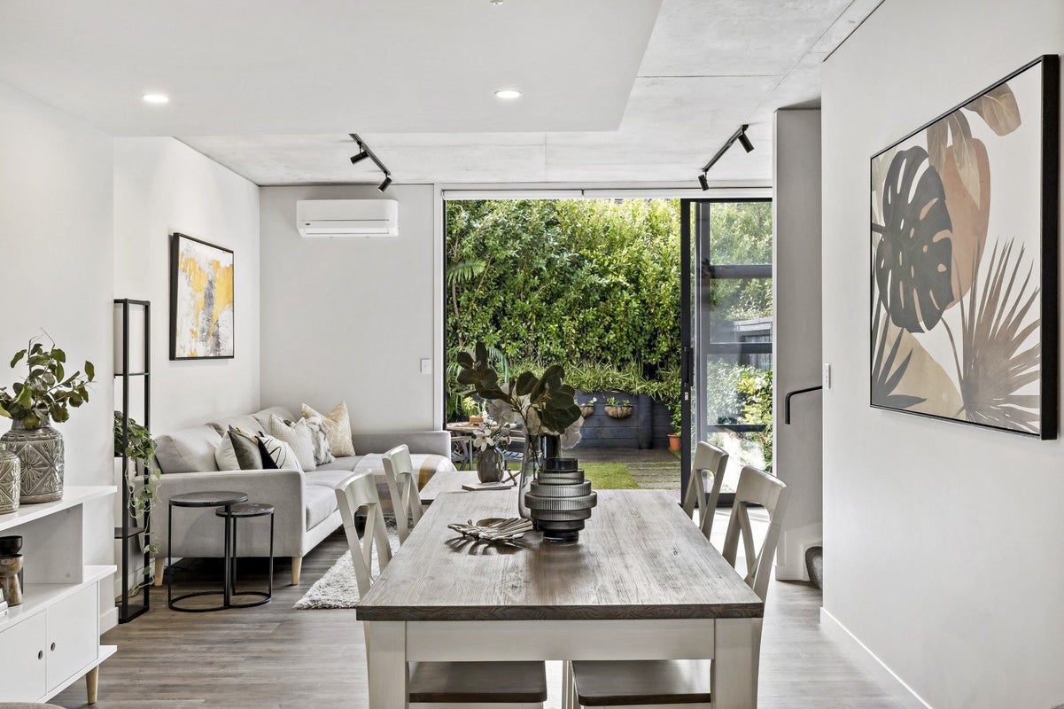 18/4163 Great North Road, Glen Eden, Auckland - Carousel 2