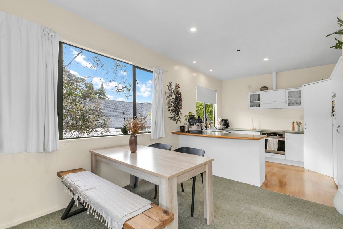 68A Spinella Drive, Bayview, Auckland - Carousel 2