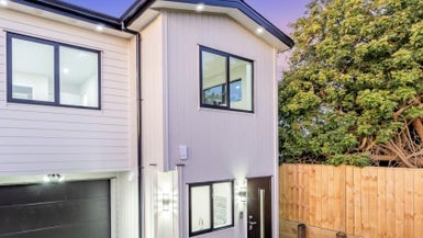 28D Studfall Street, Pakuranga Heights, Auckland - Carousel 1