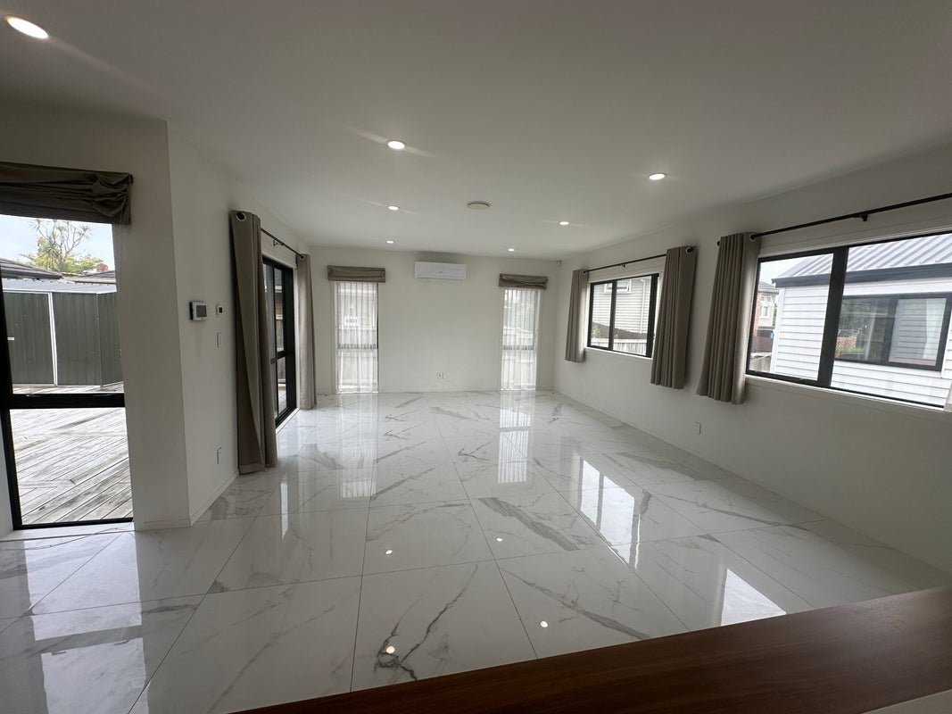 122 Union Road, Howick, Auckland - Carousel 2