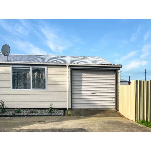 2B Kawatiri Avenue, Gonville, Whanganui - Carousel 11
