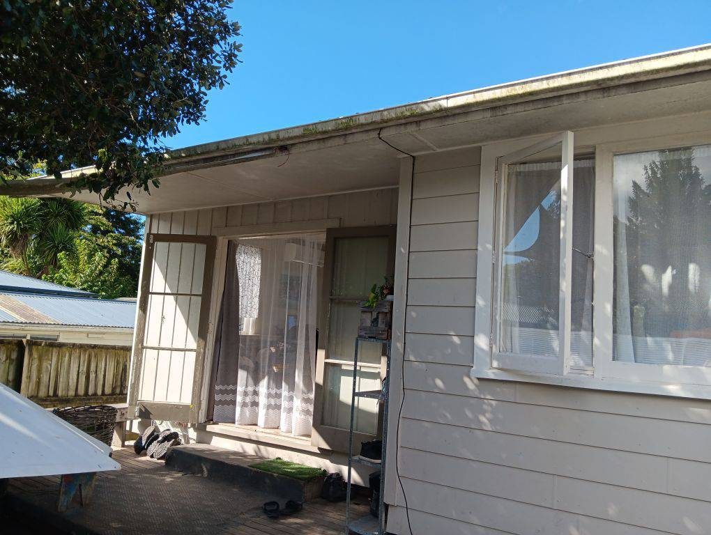 22 Gordon Road, Western Heights, Rotorua - Carousel 1