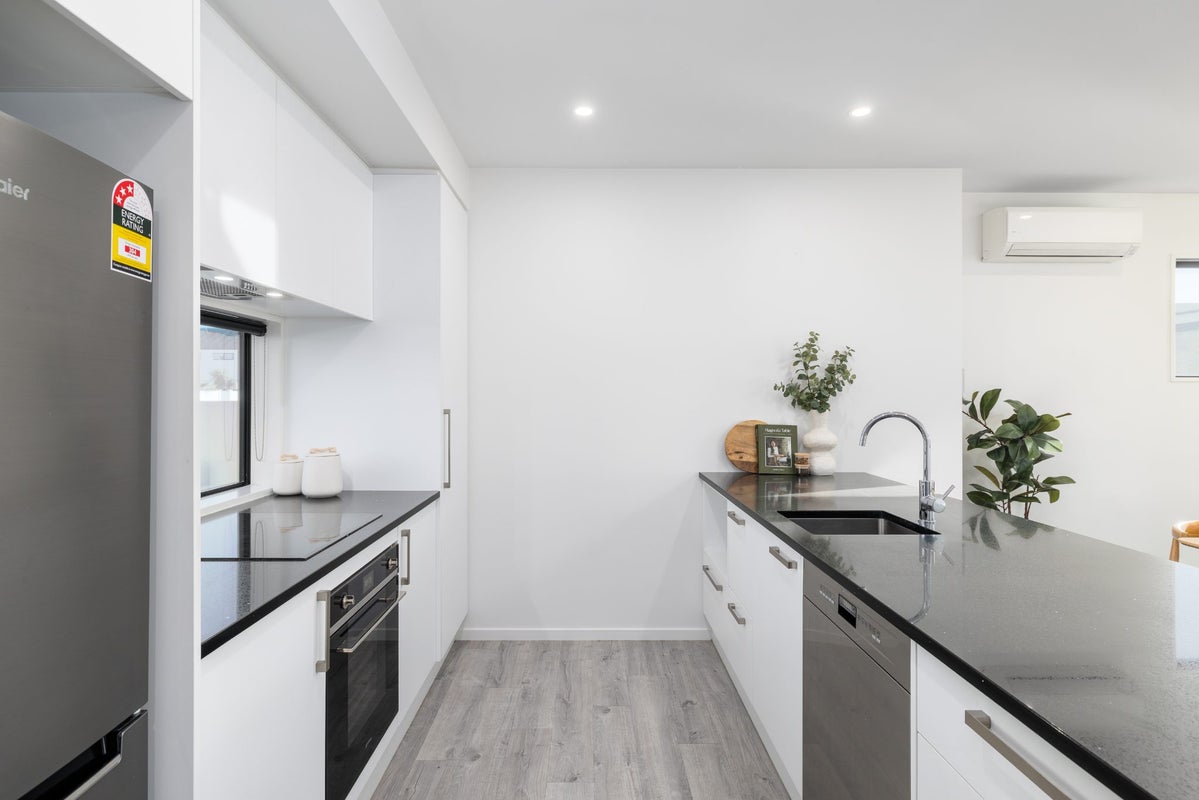257A Edgeware Road, Edgeware, Christchurch - Carousel 2