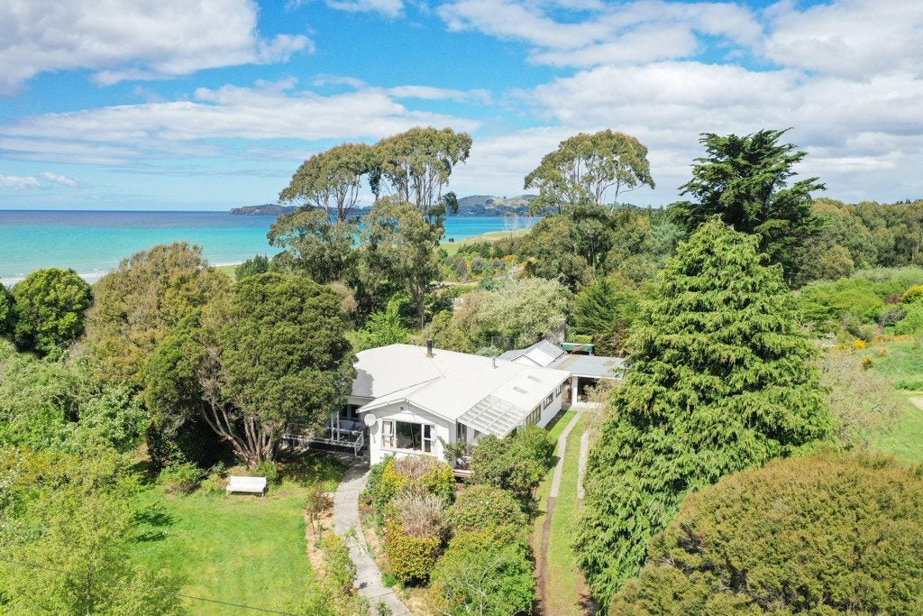 13 Norwich Street, Hampden, Hampden - Carousel 1
