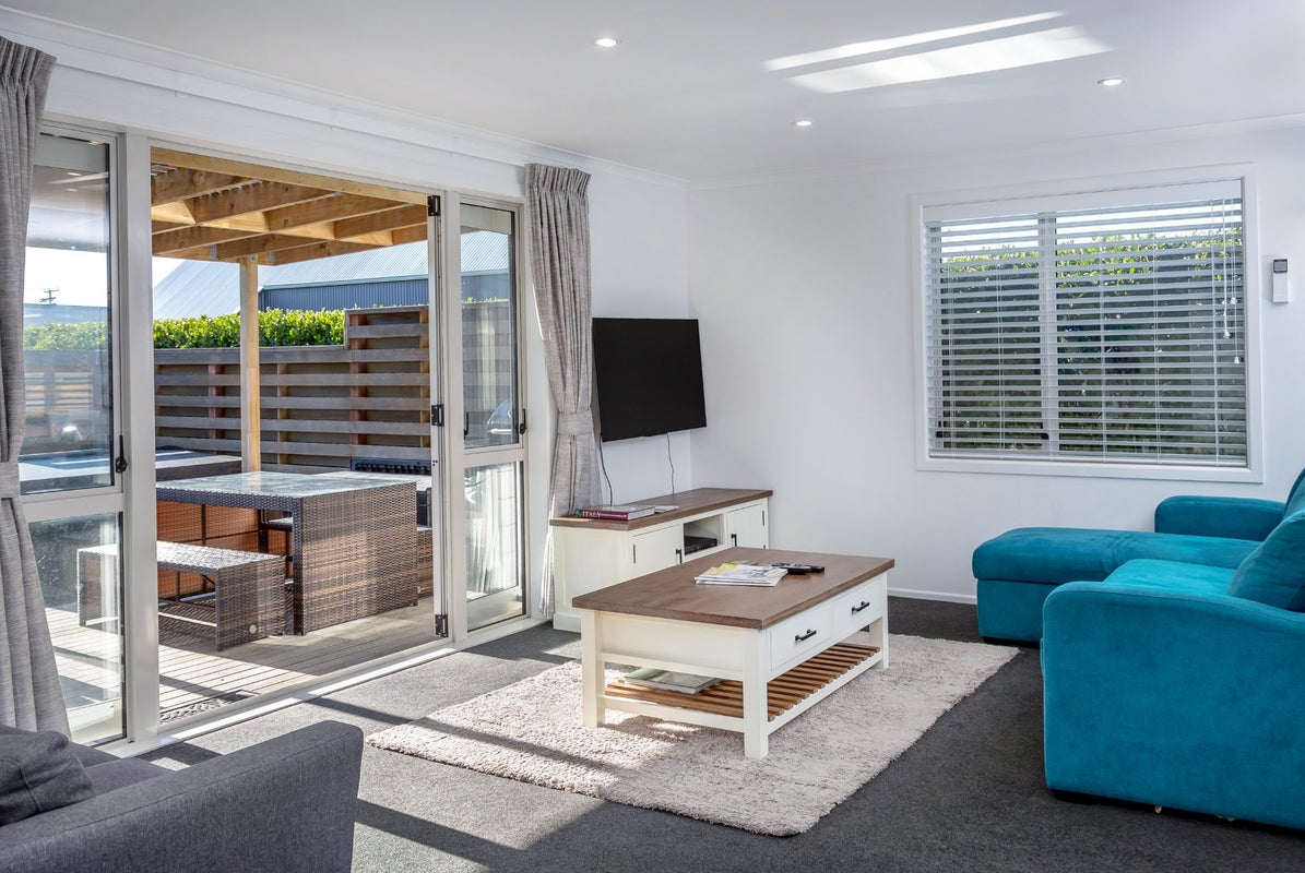 16 Tuscan Lane, Martinborough - Carousel 1