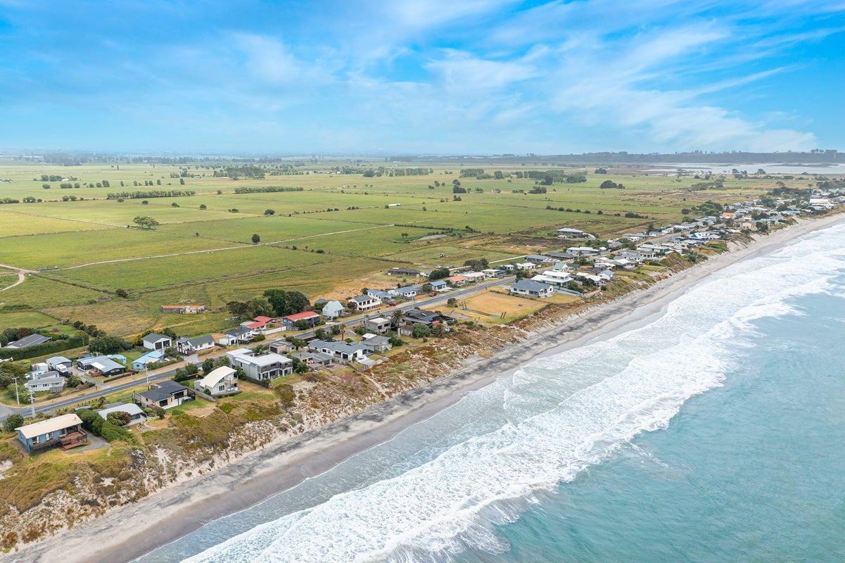 158A Pukehina Parade, Pukehina, Te Puke - Carousel 39