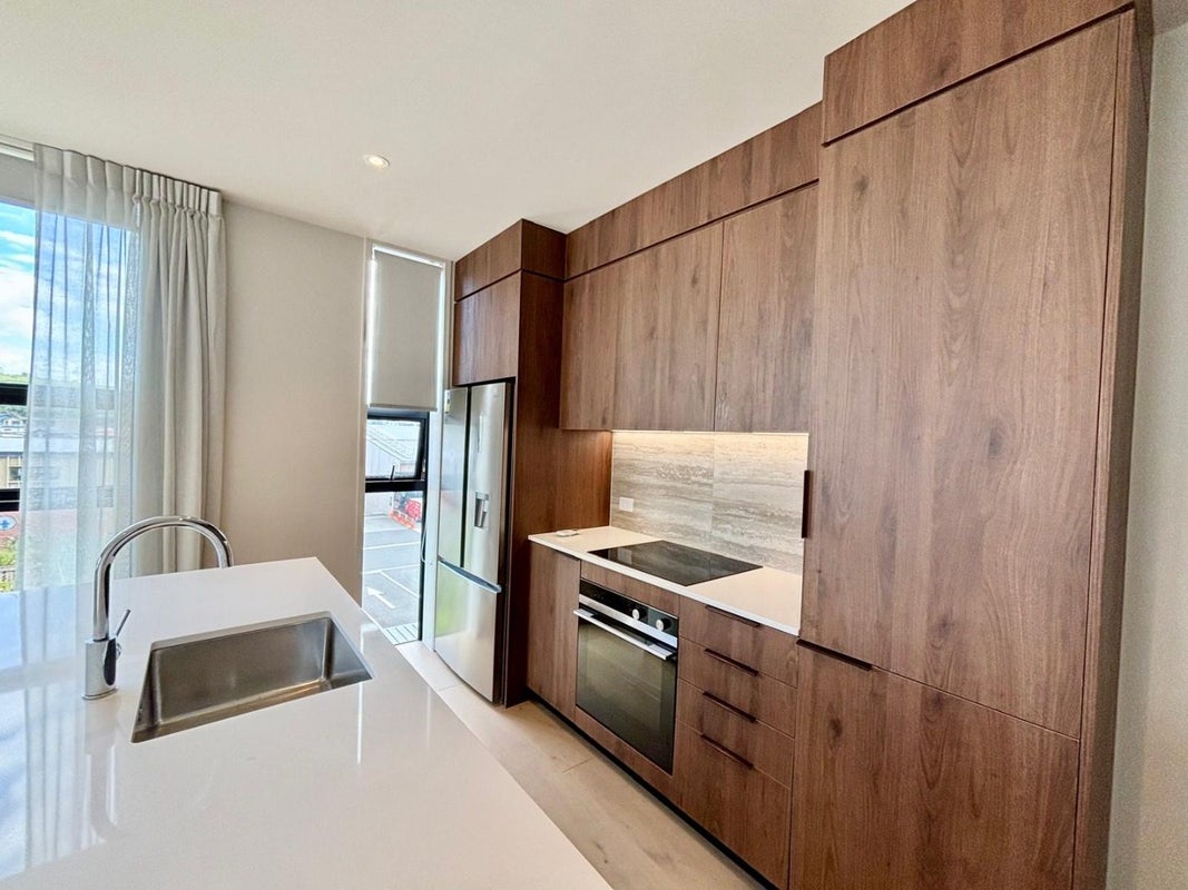 101/23 Pennant Street, Long Bay, Auckland - Carousel 1