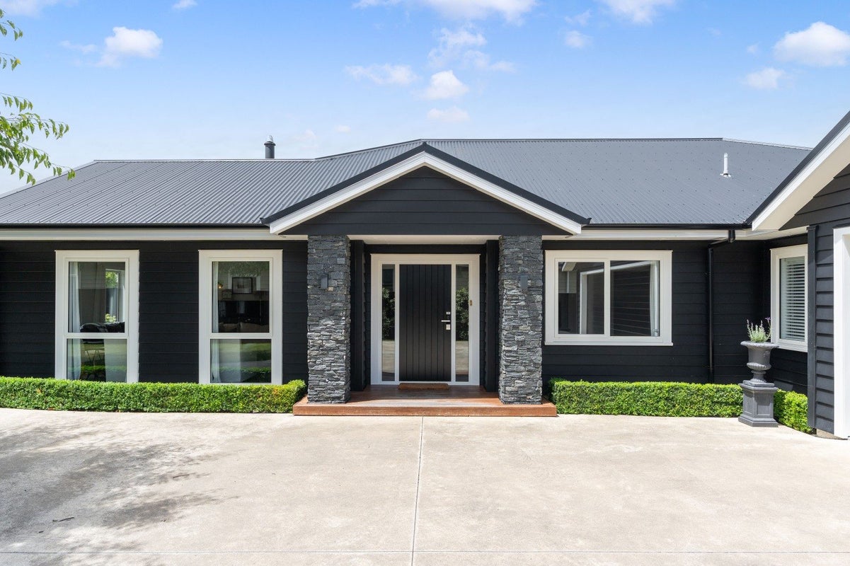 11 McDonald Way, Lansdowne, Masterton - Carousel 2