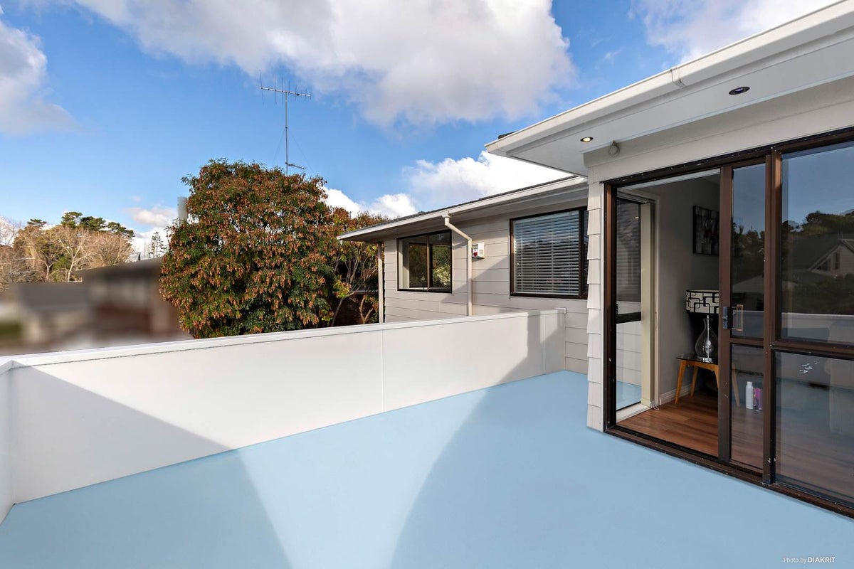 14 Sandiacre Way, Browns Bay, Auckland - Carousel 21