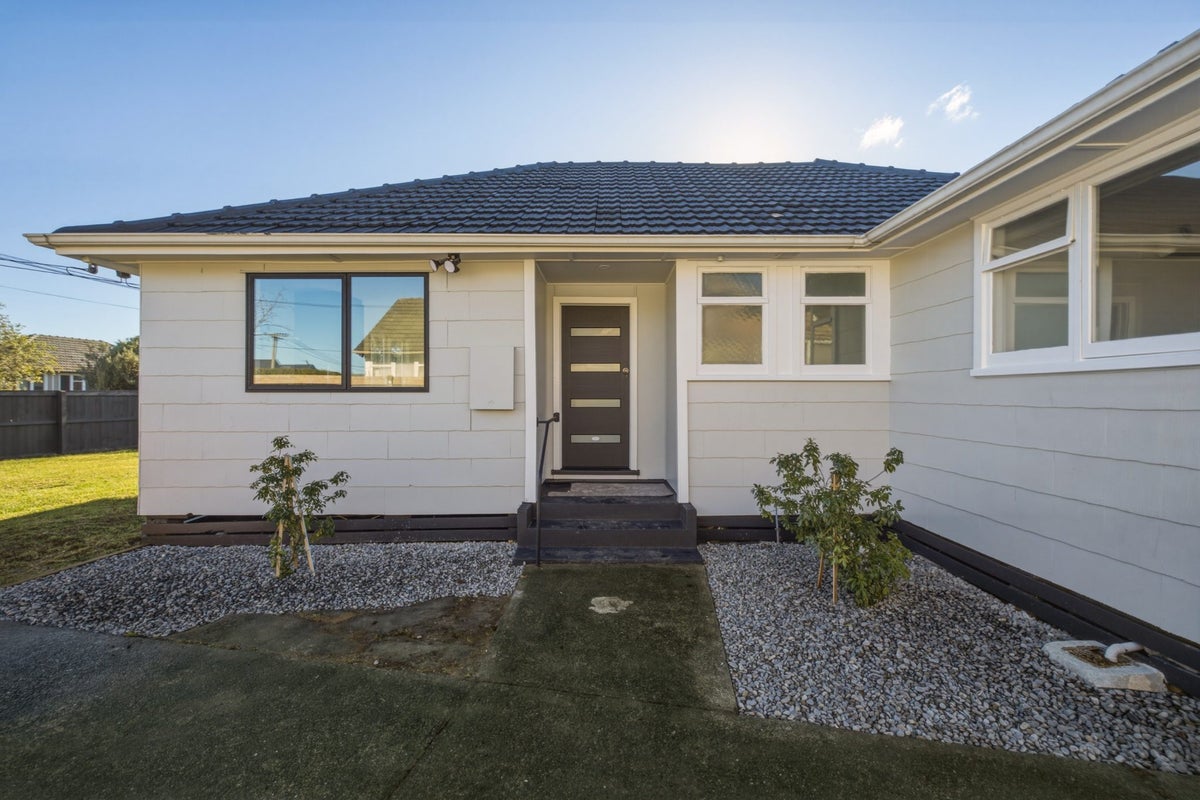 14 Ealing Street, Northcote, Christchurch - Carousel 2