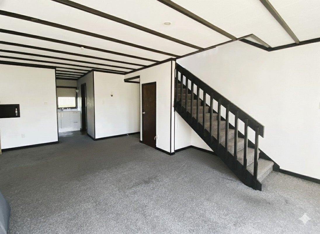 6/7 Koromiko Street, New Lynn, Auckland - Carousel 2