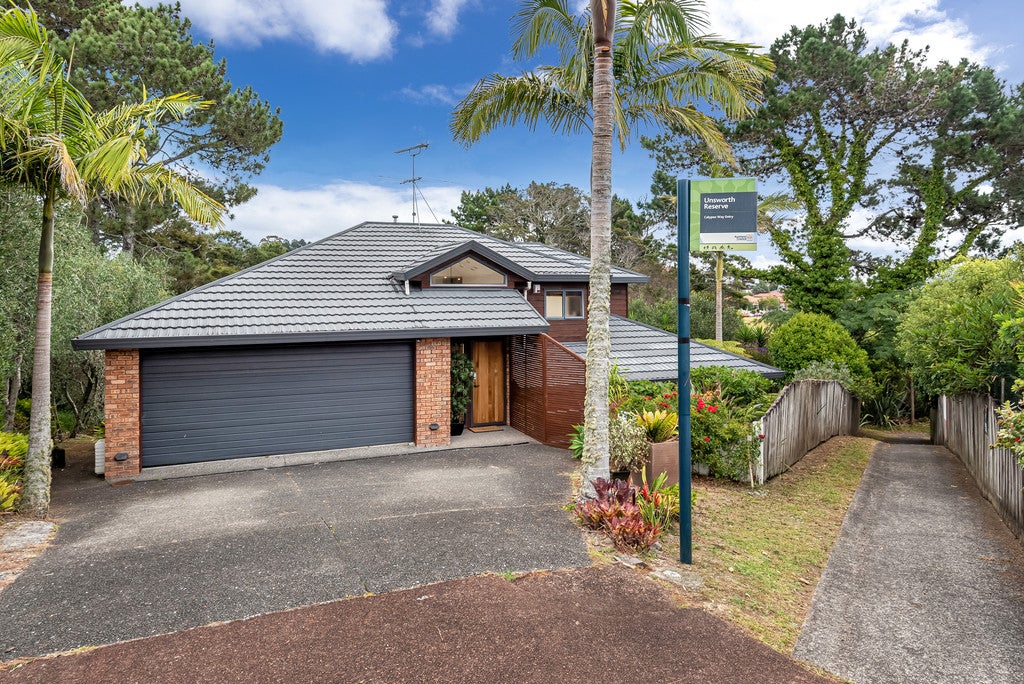 36 Calypso Way, Unsworth Heights, Auckland - Carousel 1