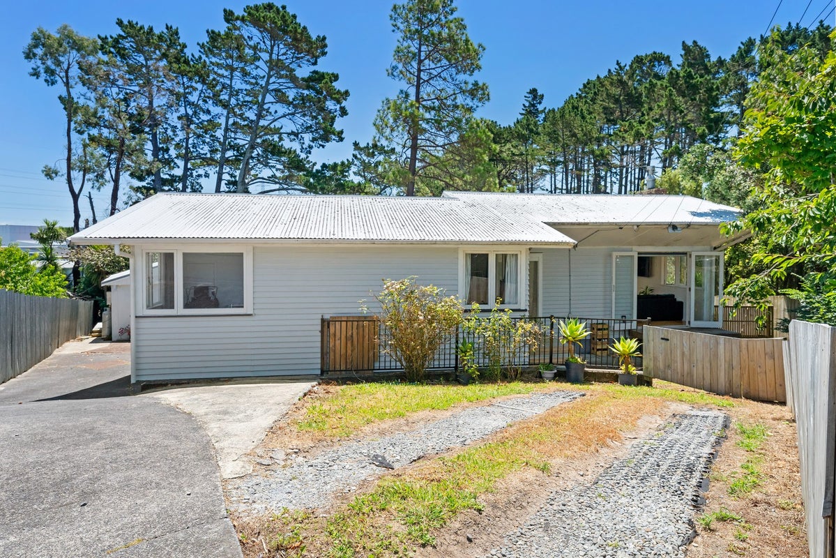 16 Stedman Place, Avondale, Auckland - Carousel 2