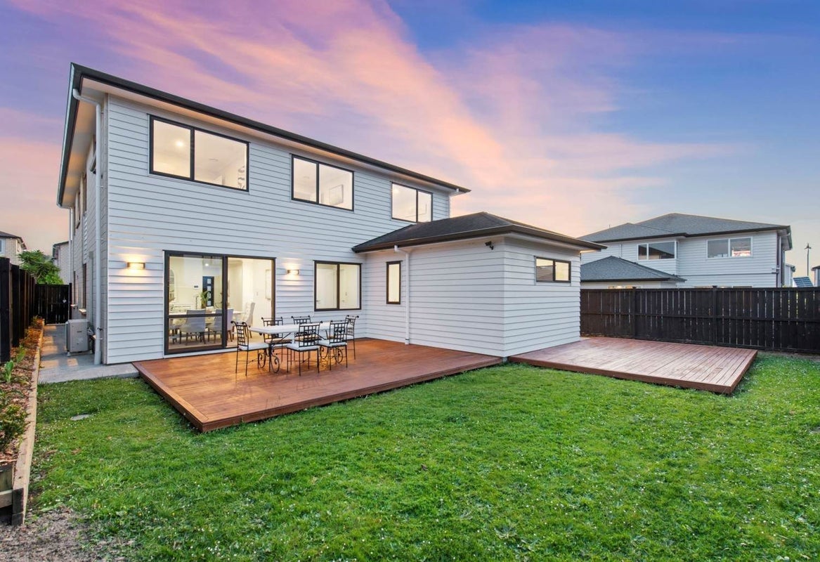 23 Beltany Drive, Flat Bush, Auckland - Carousel 13
