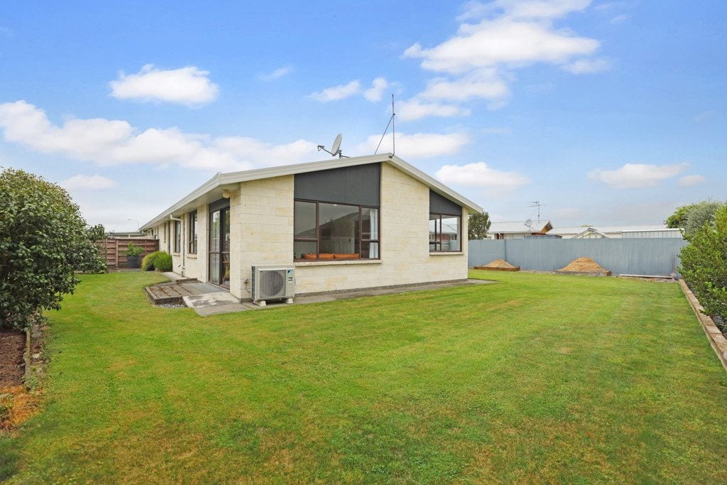 36A Johnstone Street, Tinwald, Ashburton - Carousel 1