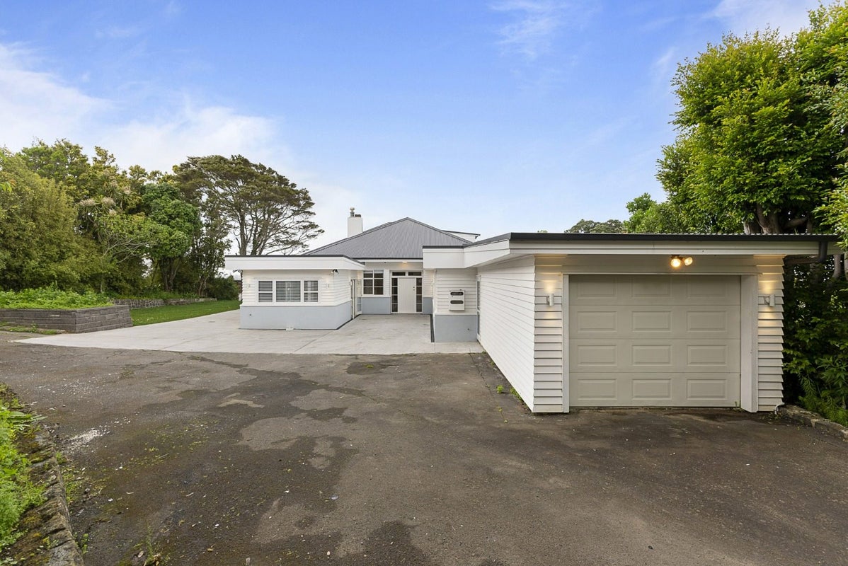 91A Frederick Street, Hillsborough, Auckland - Carousel 1