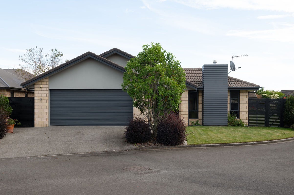 43 Rhys Avenue, Huntington, Hamilton - Carousel 2