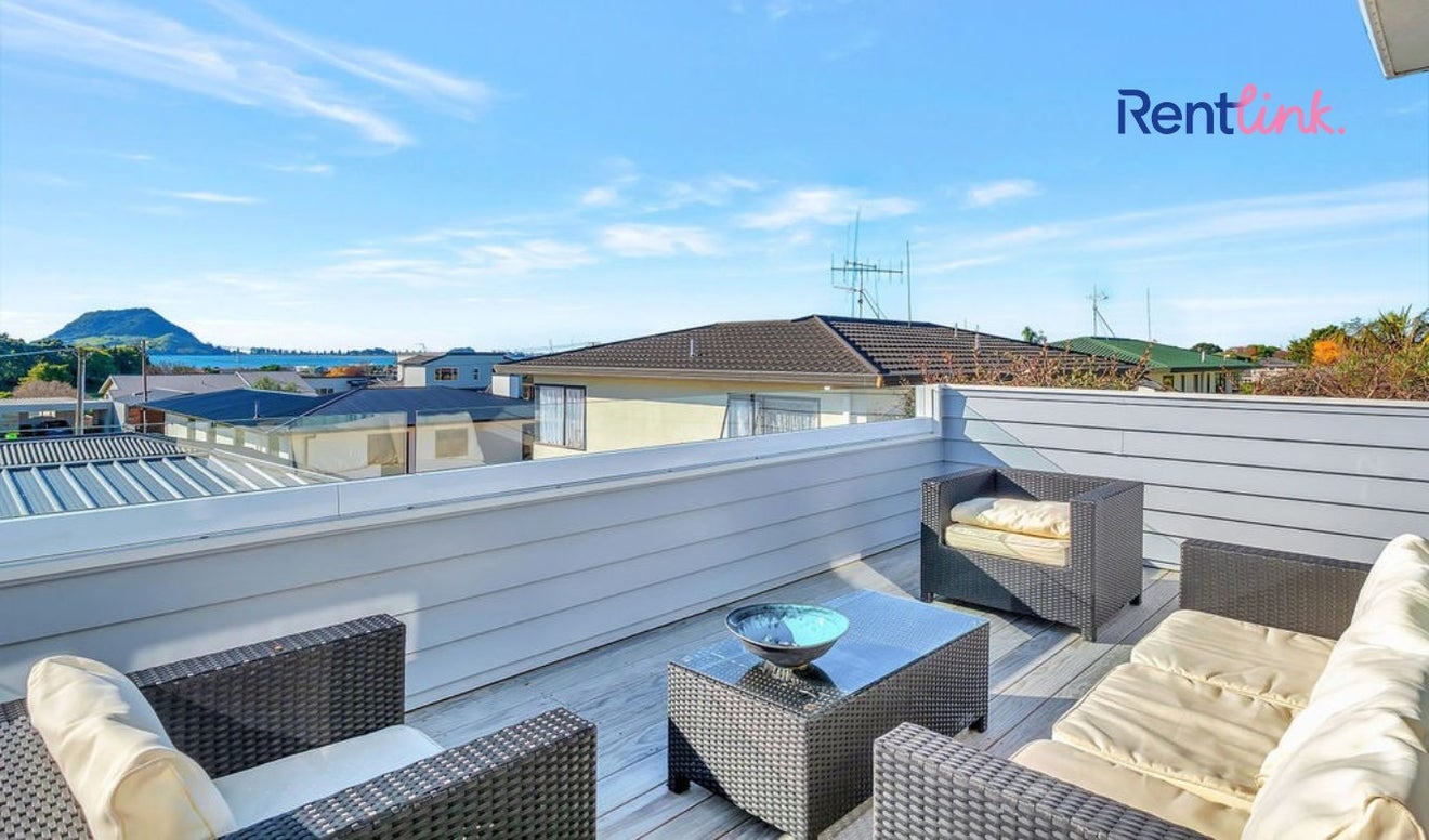 20A Seaview Road, Otumoetai, Tauranga - Carousel 1