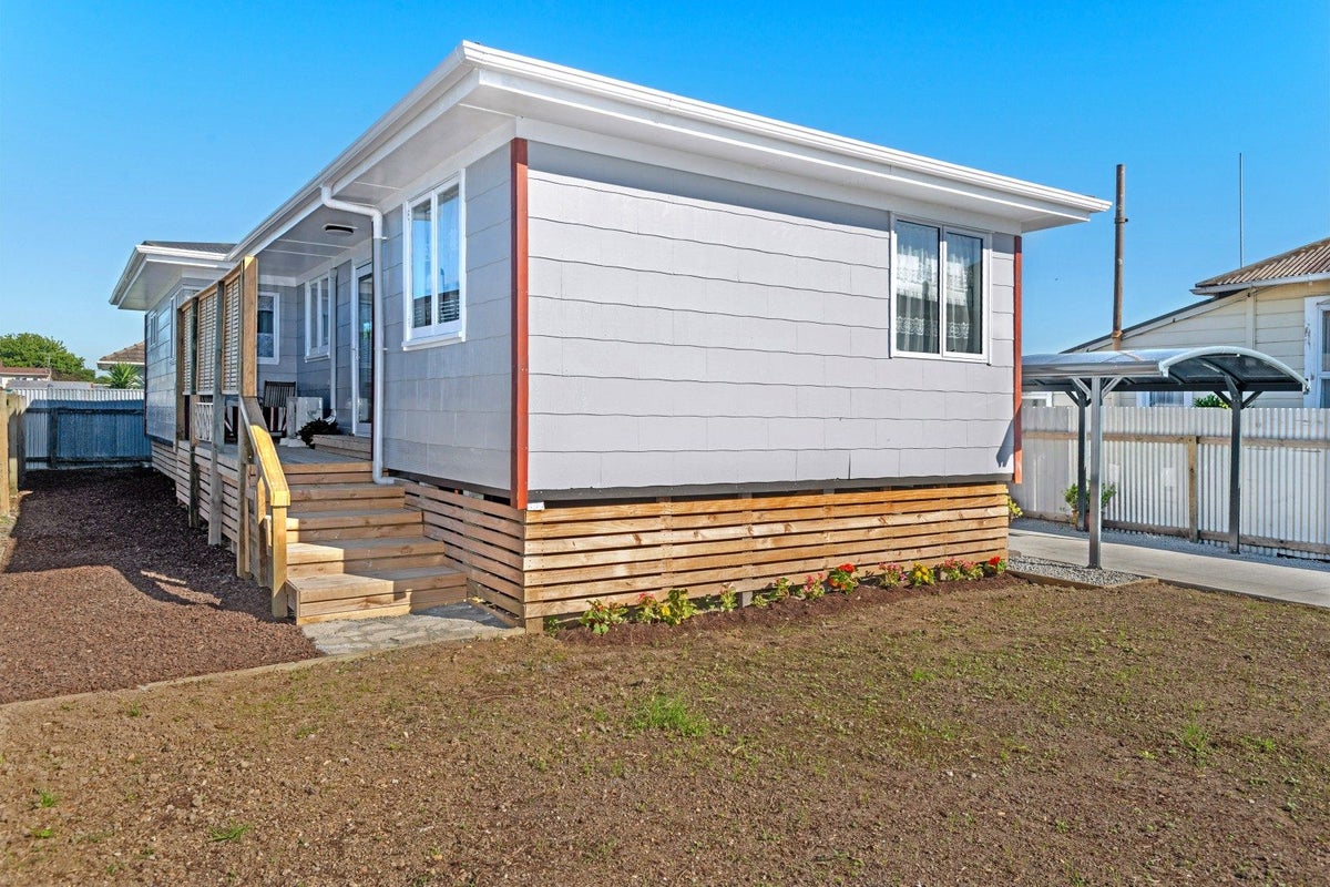 25 Queens Road, Elgin, Gisborne - Carousel 1