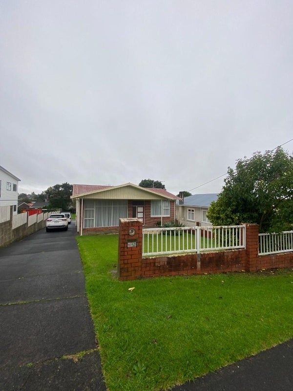 151 Titirangi Road, New Lynn, Auckland - Carousel 2