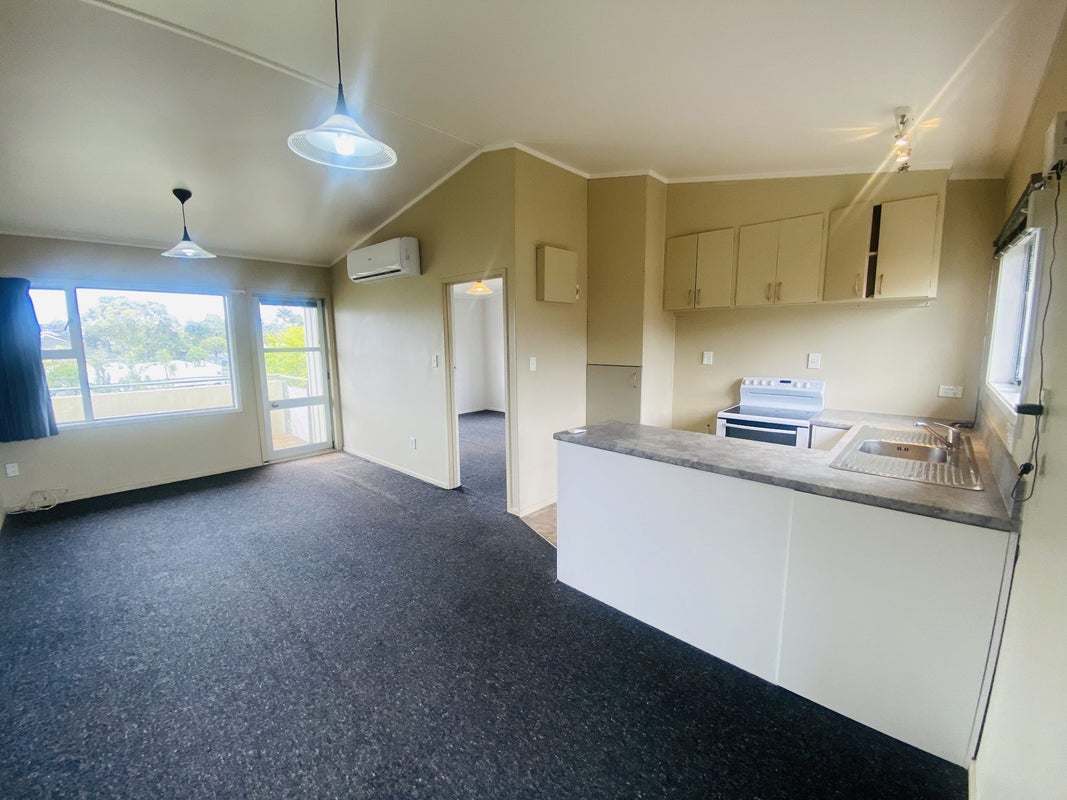 1/8 Shackleton Road, Mount Eden, Auckland - Carousel 2