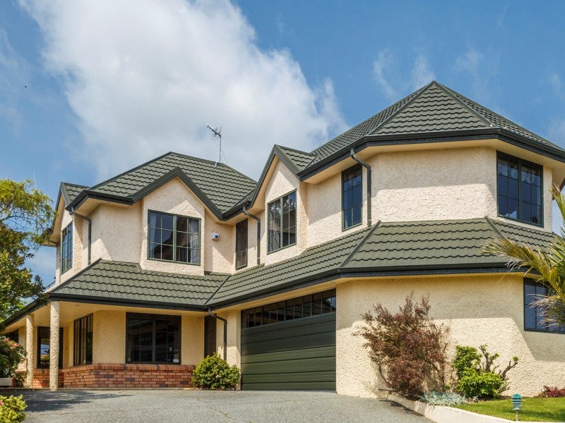 5 Kilkenny Place, Fitzherbert, Palmerston North - Carousel 1