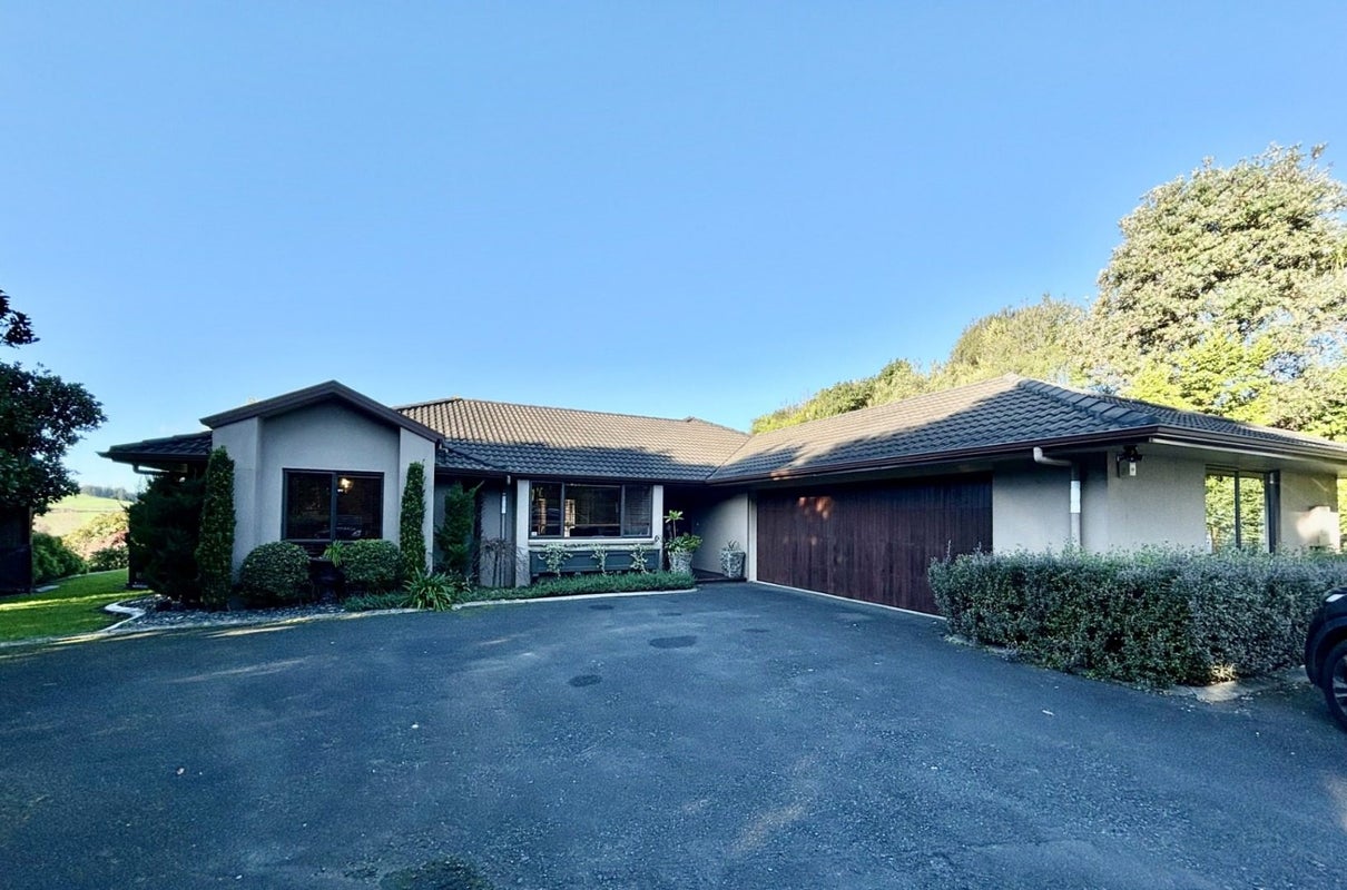 474A Kingseat Road, Kingseat, Pukekohe - Carousel 1