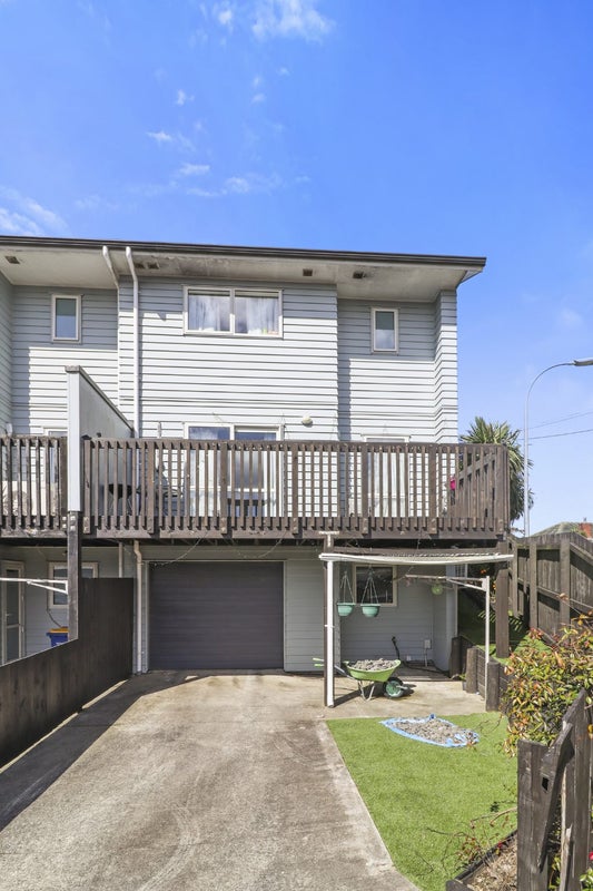 67 Seymour Road, Sunnyvale, Auckland - Carousel 2
