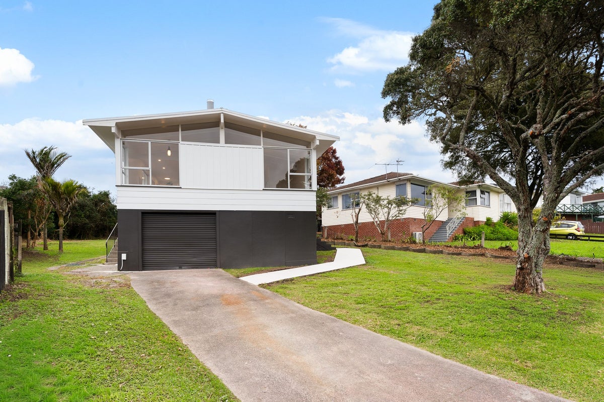 104 Farquhar Road, Glendene, Auckland - Carousel 2