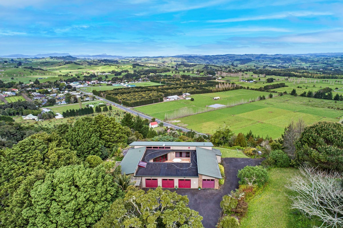 78 Tangihua Road, Maungakaramea, Whangarei - Carousel 1