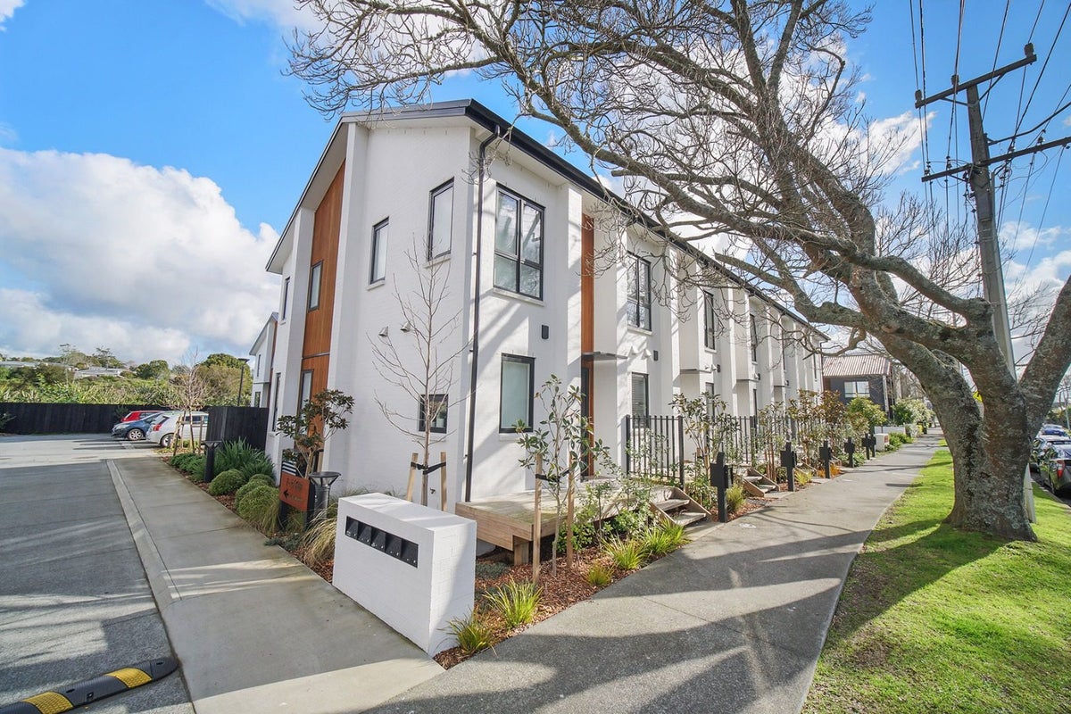 5/91A Hendon Avenue, Mount Albert, Auckland - Carousel 11
